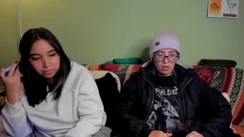 Snapshot of waningrosee chatting on February 16, 2025, 2:42 am Waningrose  Lu online show from February 16, 2025, 2:42 am