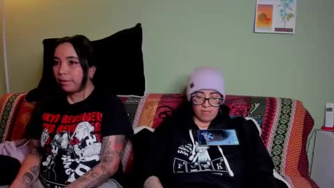 Snapshot of waningrosee chatting on February 19, 2025, 4:23 am Waningrose  Lu online show from February 19, 2025, 4:23 am