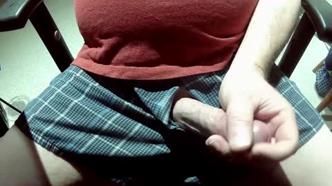 Snapshot of warguy101 chatting on December 16, 2024, 3:30 am warguy101 online show from December 16, 2024, 3:30 am