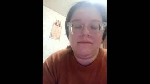 Snapshot of webgirl2 chatting on October 16, 2025, 9:27 pm Marina online show from October 16, 2025, 9:27 pm