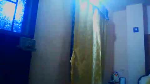 TaTis online show from February 6, 2025, 3:06 am