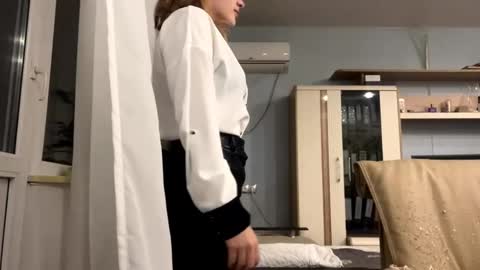 Snapshot of wesleypoledore chatting on November 9, 2025, 4:05 pm Polly online show from November 9, 2025, 4:05 pm