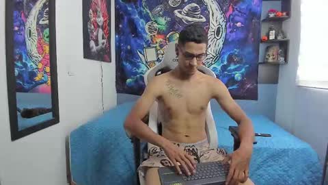 Snapshot of wexx_ chatting on February 18, 2025, 5:53 pm wex online show from February 18, 2025, 5:53 pm