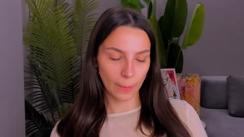 Snapshot of whoislulu chatting on December 18, 2024, 7:52 pm whoislulu online show from December 18, 2024, 7:52 pm