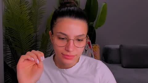 Snapshot of whoislulu chatting on January 7, 2025, 6:56 pm whoislulu online show from January 7, 2025, 6:56 pm