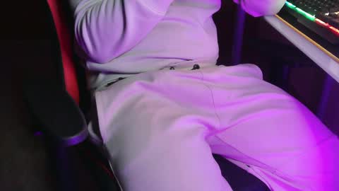 Snapshot of wilder6969 chatting on December 31, 2024, 12:21 am Carlos online show from December 31, 2024, 12:21 am