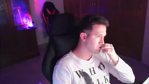 Snapshot of wilder6969 chatting on October 15, 2025, 9:59 pm Carlos online show from October 15, 2025, 9:59 pm