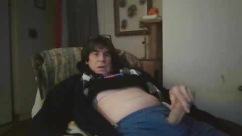 Snapshot of willtie26 chatting on February 10, 2025, 1:24 am willtie26 online show from February 10, 2025, 1:24 am