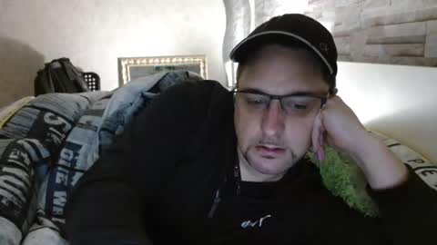 Snapshot of wirzwei8883 chatting on January 1, 2025, 10:13 pm Dirty online show from January 1, 2025, 10:13 pm