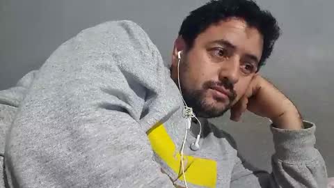 Snapshot of wolfrot chatting on February 4, 2025, 10:24 pm wolf boy online show from February 4, 2025, 10:24 pm