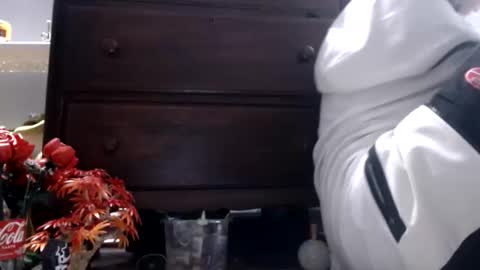 Snapshot of woofwolfxix chatting on October 29, 2025, 11:39 pm woofwolfxix online show from October 29, 2025, 11:39 pm