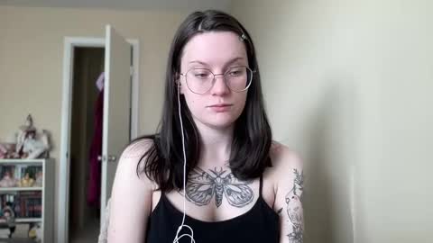 Snapshot of worship_lucina chatting on December 27, 2024, 3:26 pm Lucina online show from December 27, 2024, 3:26 pm