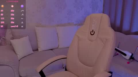 Snapshot of wow_kate chatting on November 6, 2025, 2:23 am Kate online show from November 6, 2025, 2:23 am