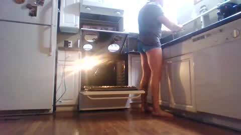 Snapshot of wundrsword33 chatting on January 15, 2025, 2:38 am BONER DONOR online show from January 15, 2025, 2:38 am