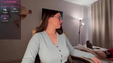 Snapshot of wwow_meow chatting on October 11, 2025, 6:34 am Eric and Christine 3 online show from October 11, 2025, 6:34 am