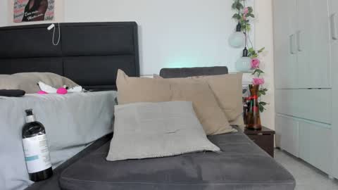 Snapshot of ximtia_xs chatting on February 5, 2025, 4:47 pm ximtia online show from February 5, 2025, 4:47 pm