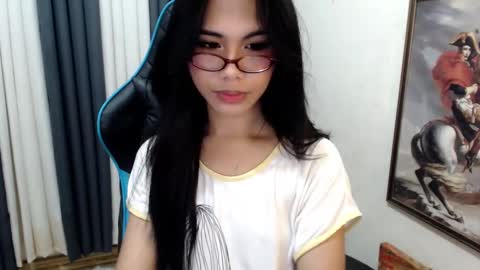 Snapshot of xseductive_airax chatting on January 24, 2025, 11:23 pm aira online show from January 24, 2025, 11:23 pm