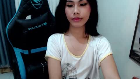 Snapshot of xseductive_airax chatting on January 25, 2025, 5:29 am aira online show from January 25, 2025, 5:29 am