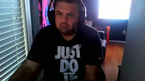 Snapshot of xstrokenchillx chatting on December 10, 2024, 10:47 pm Wayne online show from December 10, 2024, 10:47 pm