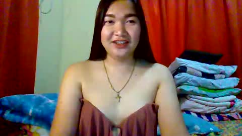 Snapshot of xsweetiemajax chatting on February 16, 2025, 2:42 am HI IM PAULINE online show from February 16, 2025, 2:42 am