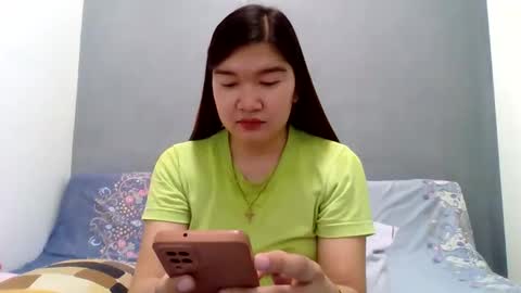 Snapshot of xsweetiemajax chatting on October 5, 2025, 1:37 am HI IM PAULINE online show from October 5, 2025, 1:37 am