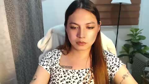 Snapshot of xxjulielovesyouxx chatting on February 21, 2025, 6:48 pm July online show from February 21, 2025, 6:48 pm