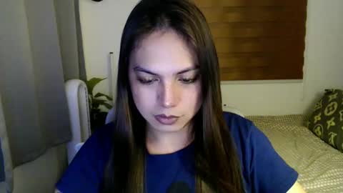 Snapshot of xxjulielovesyouxx chatting on September 16, 2025, 6:53 pm July online show from September 16, 2025, 6:53 pm