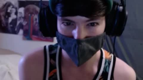 Snapshot of xxwhitefoxx chatting on October 28, 2025, 10:52 am David Fox online show from October 28, 2025, 10:52 am