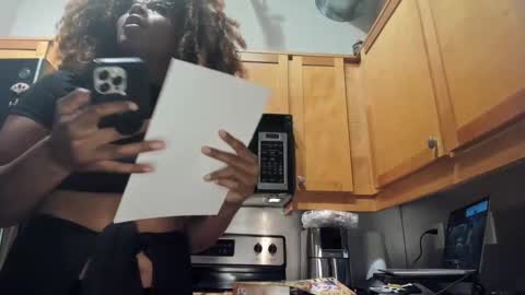 Snapshot of xxxdanidoomsdayxxx chatting on February 6, 2025, 11:37 pm Danielle online show from February 6, 2025, 11:37 pm