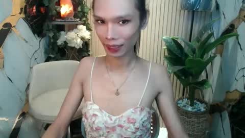 Snapshot of xxxfuckgirlyumsxxx chatting on November 6, 2025, 11:48 pm Your Princess Yums online show from November 6, 2025, 11:48 pm