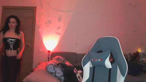 Snapshot of yamilean chatting on January 7, 2025, 8:42 pm Yami online show from January 7, 2025, 8:42 pm