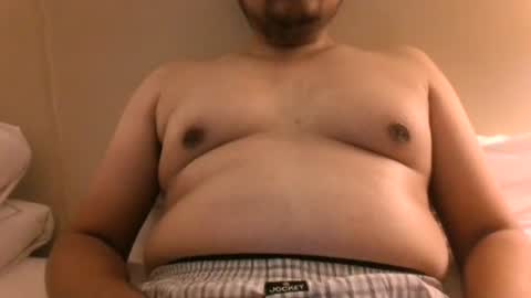 Snapshot of yasg17 chatting on December 18, 2024, 2:21 am Mommylover69 online show from December 18, 2024, 2:21 am
