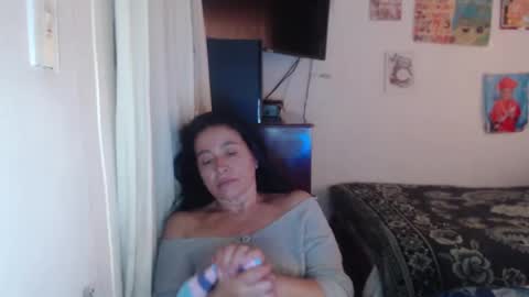 Snapshot of yasmin_love85 chatting on February 24, 2025, 3:09 pm yasmin_love85 online show from February 24, 2025, 3:09 pm