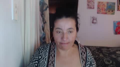 Snapshot of yasmin_love85 chatting on March 3, 2025, 1:53 pm yasmin_love85 online show from March 3, 2025, 1:53 pm