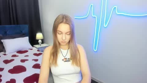 Snapshot of yasminasage chatting on September 16, 2025, 12:39 pm Yasmina online show from September 16, 2025, 12:39 pm