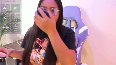 Snapshot of yeika_foxy chatting on March 7, 2025, 10:56 am yeika_foxy online show from March 7, 2025, 10:56 am