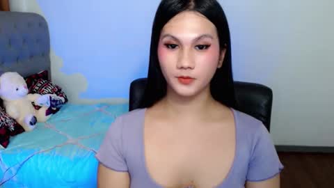Snapshot of yen_bente chatting on September 19, 2025, 2:35 am Yen online show from September 19, 2025, 2:35 am