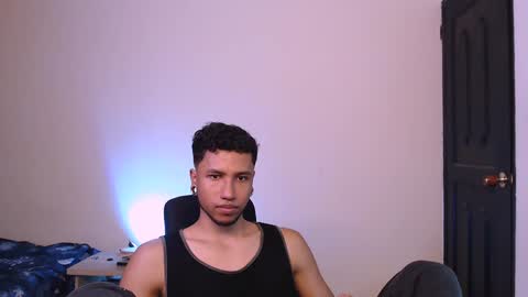 Yeff ind. model  online show from January 14, 2025, 12:33 am