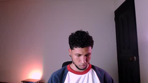 Yeff ind. model  online show from February 8, 2025, 1:32 am