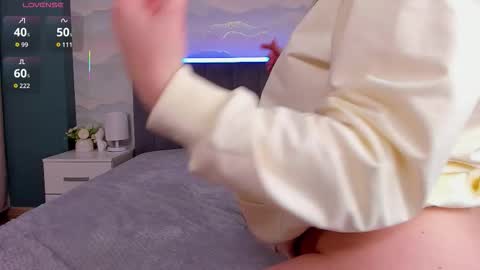 Snapshot of yes_ready chatting on October 9, 2025, 10:30 pm eva online show from October 9, 2025, 10:30 pm