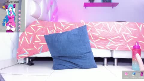 Snapshot of yiovanna19 chatting on January 15, 2025, 2:56 pm Yiovanna online show from January 15, 2025, 2:56 pm