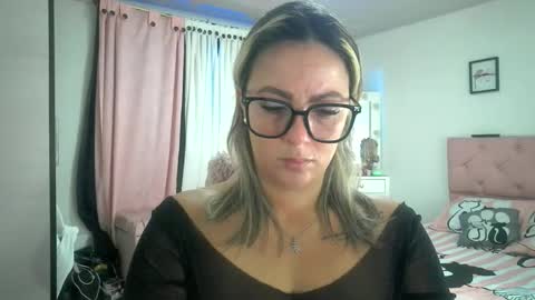 Snapshot of yokiko_daring chatting on October 24, 2025, 12:01 pm yokiko online show from October 24, 2025, 12:01 pm