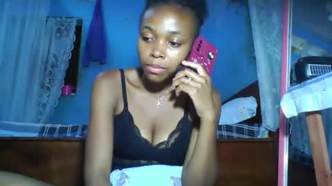 yolandrina90 online show from October 1, 2025, 12:11 pm