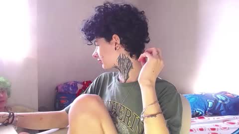 Snapshot of yoonbum_ chatting on November 7, 2025, 8:42 pm Little Mike Independent model online show from November 7, 2025, 8:42 pm