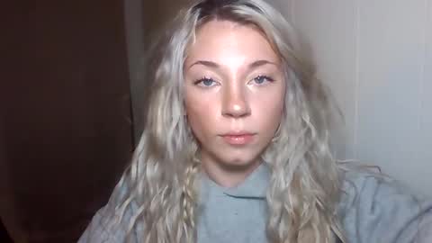 Snapshot of your_fav1 chatting on October 25, 2025, 1:46 am your_fav1 online show from October 25, 2025, 1:46 am