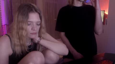 Snapshot of your_horny_friends chatting on January 30, 2025, 10:41 pm Your Horny Friends online show from January 30, 2025, 10:41 pm