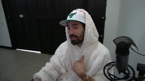 Snapshot of your_ice_cream chatting on December 31, 2024, 4:46 pm Siebel. online show from December 31, 2024, 4:46 pm