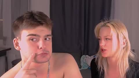 Snapshot of your_molly_mark chatting on February 23, 2025, 8:00 pm your_molly_mark online show from February 23, 2025, 8:00 pm