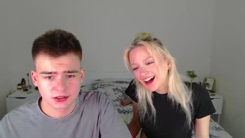 Snapshot of your_molly_mark chatting on February 28, 2025, 7:25 pm your_molly_mark online show from February 28, 2025, 7:25 pm