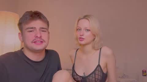 Snapshot of your_molly_mark chatting on October 12, 2025, 12:59 pm your_molly_mark online show from October 12, 2025, 12:59 pm